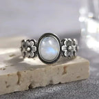 Bague avec Anneau Fleuri Pierre de Lune