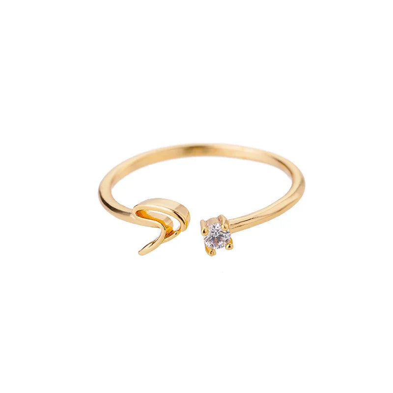 Bague fine pour femme personnalisée avec initiale s