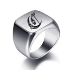 Bague large homme initiale c