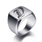Bague large homme initiale d