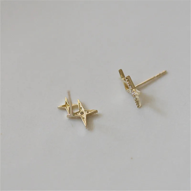 Boucles d'Oreilles Clou Doubles Etoiles et Zircon or