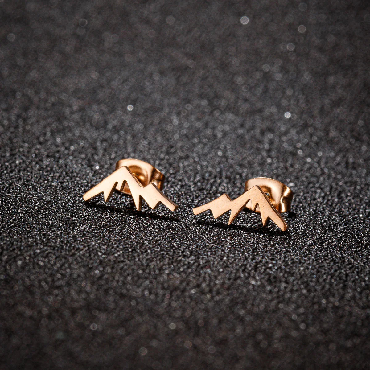 Boucles d'Oreilles Clou Montagne pour Femme ou Homme or rose