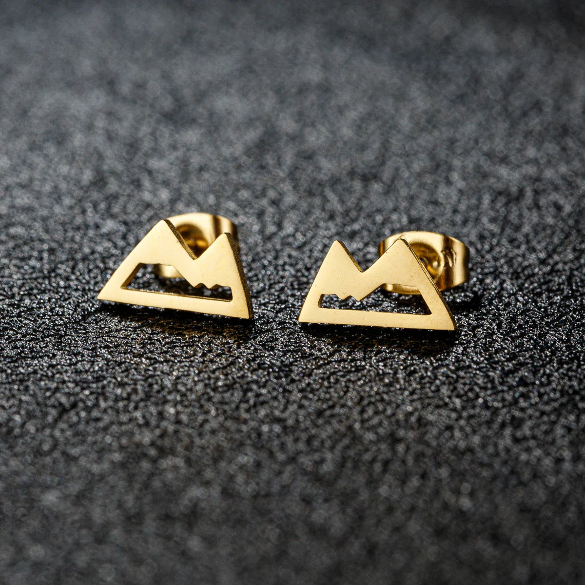 Boucles d'Oreilles Clou Montagnes Minimalistes or