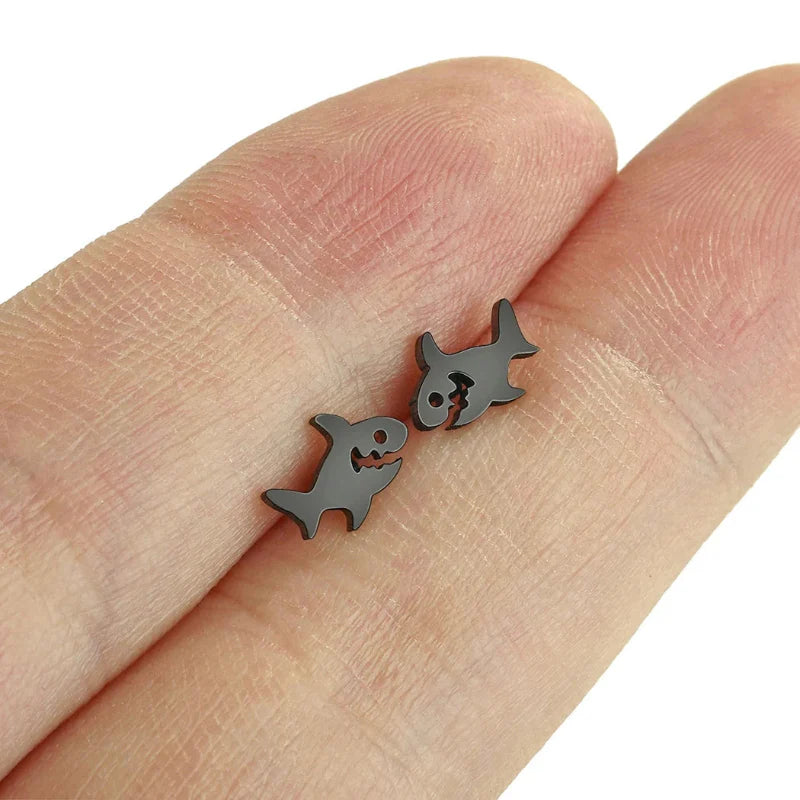 Boucles d'Oreilles Clou Requin noir