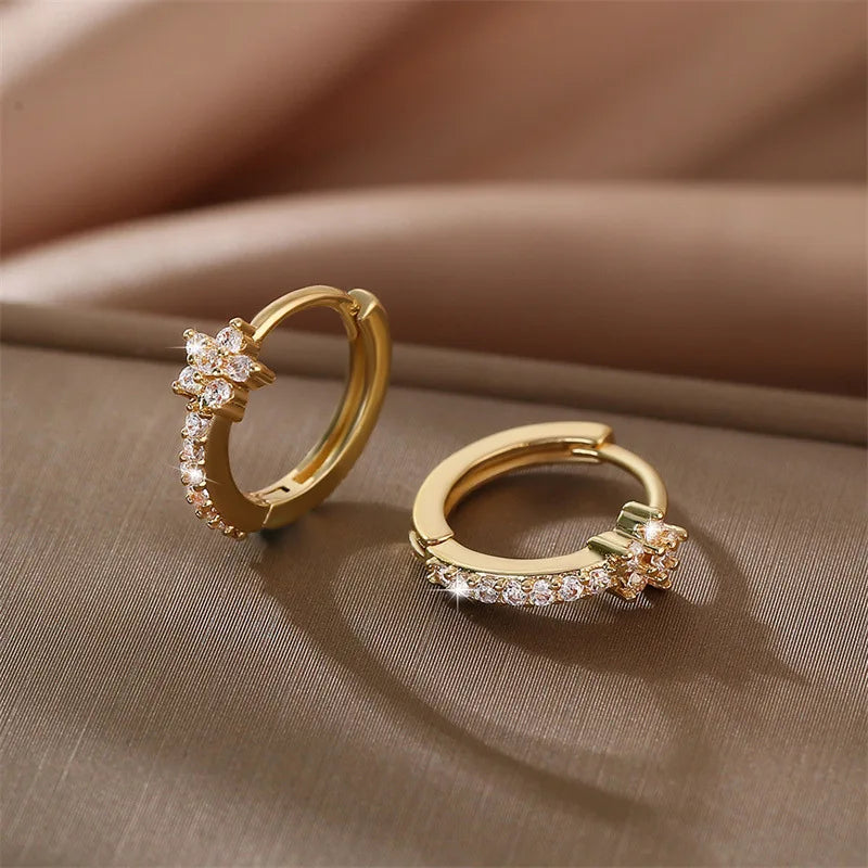 Boucles d'Oreilles Créoles Etoiles en Zircon or