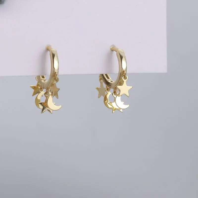 Boucles d'Oreilles Créoles Etoiles et Lunes pendantes or