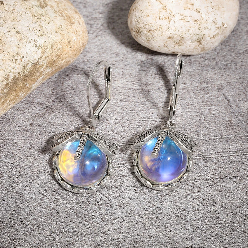 Boucles d'Oreilles Pendante Papillon et Pierre de Lune