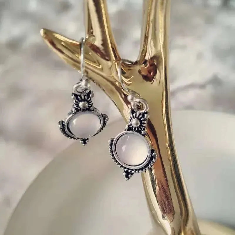 Boucles d'Oreilles Pendantes avec Pierre de Lune