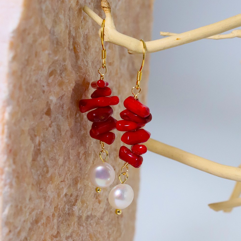 Boucles d'Oreilles Pendantes Corail avec Perles