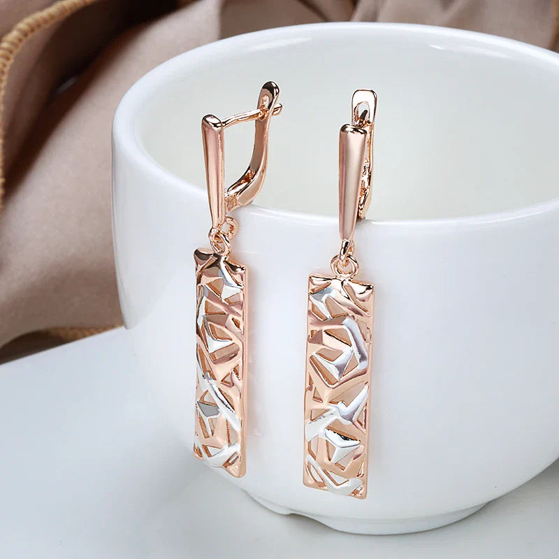 Boucles d'Oreilles Pendantes Ethniques Modernes