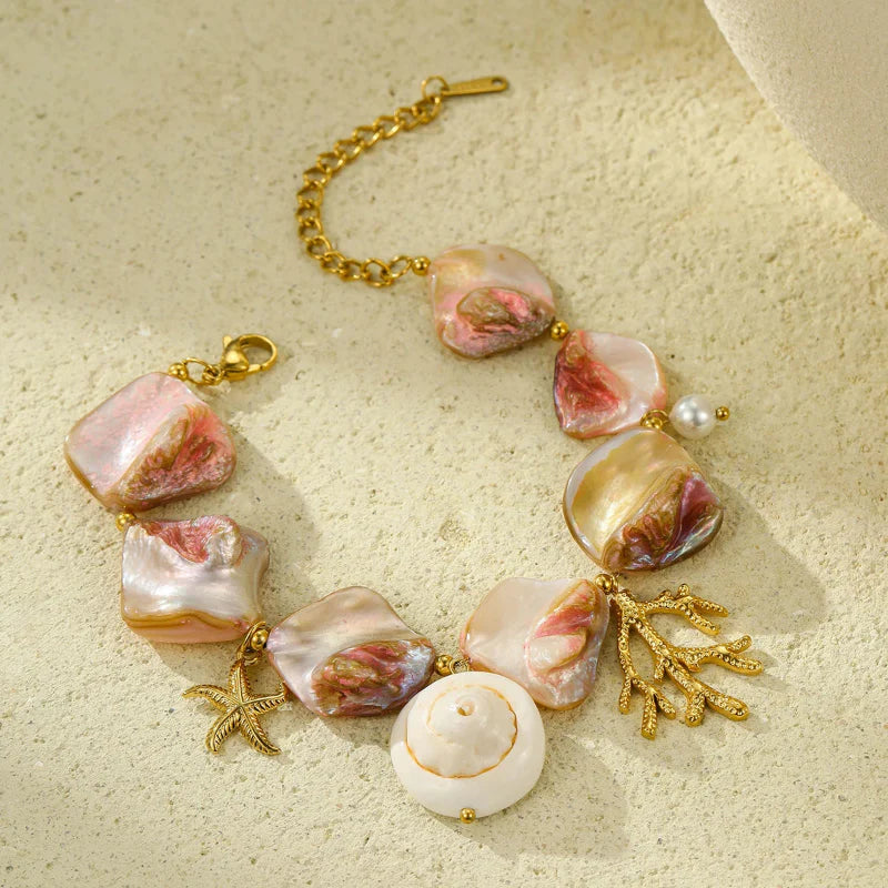 Bracelet Coquillage avec Belles Perles en Nacre