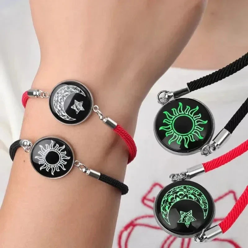 Bracelet avec Croissant de Lune et Soleil Lumineux rouge et noir