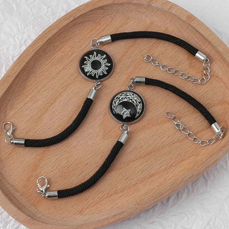 Bracelet avec Croissant de Lune et Soleil Lumineux noir