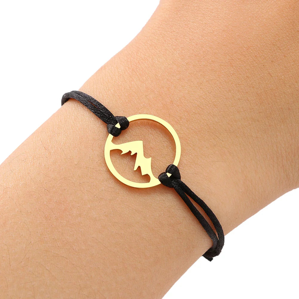 Bracelet en Corde avec Pendentif Rond Montagne