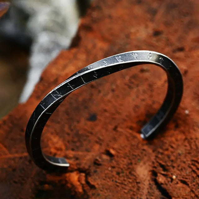Bracelet Torsadé Viking Runes
