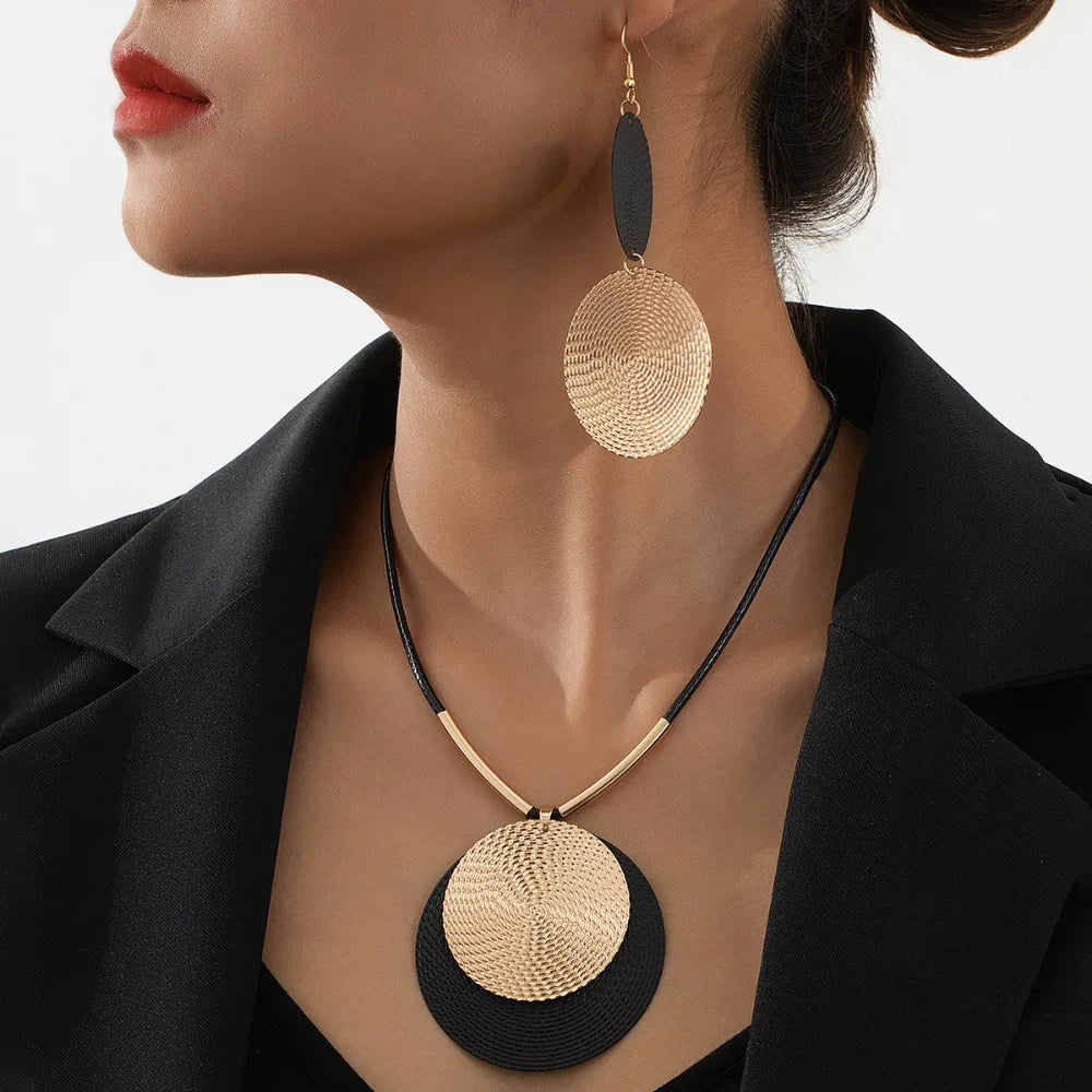 Collier avec Grand Pendentif Rond Bohême Chic