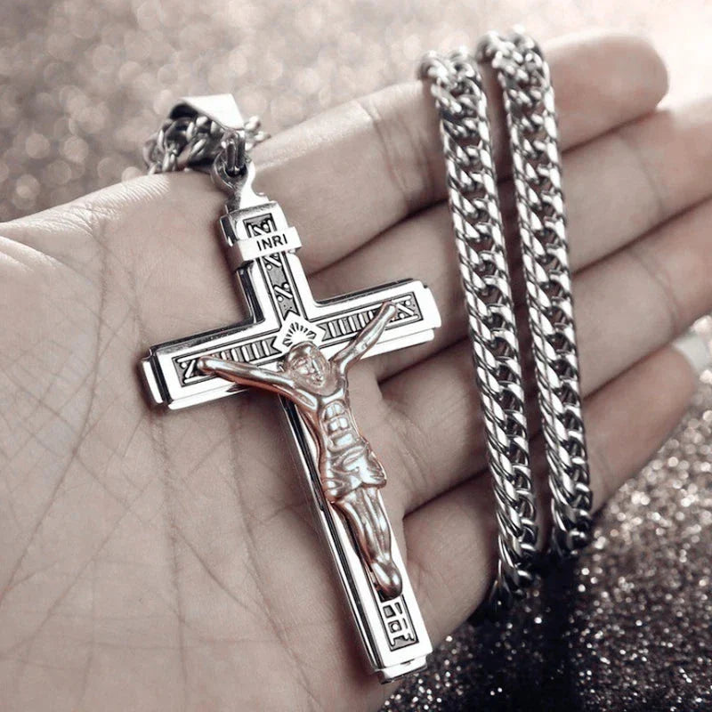 Collier avec Pendentif Croix de Jésus B