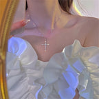 Collier avec Pendentif Croix en Zircon