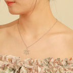 Collier avec pendentif croix et l'étoile de David symboles juifs orthodoxes argent