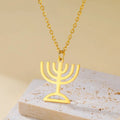 Collier avec pendentif du symbole de l'identité juive Menorah or