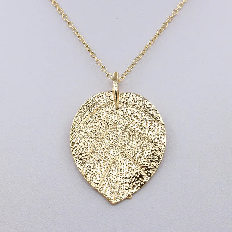 Collier avec Pendentif Feuille Automnale