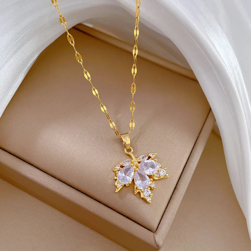 Collier avec Pendentif Feuille d'Erable Colorée blanc