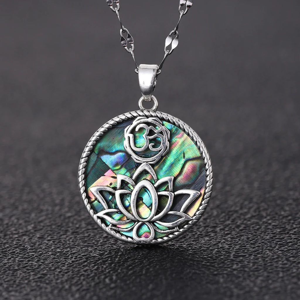 Collier avec Pendentif Fleur de Lotus