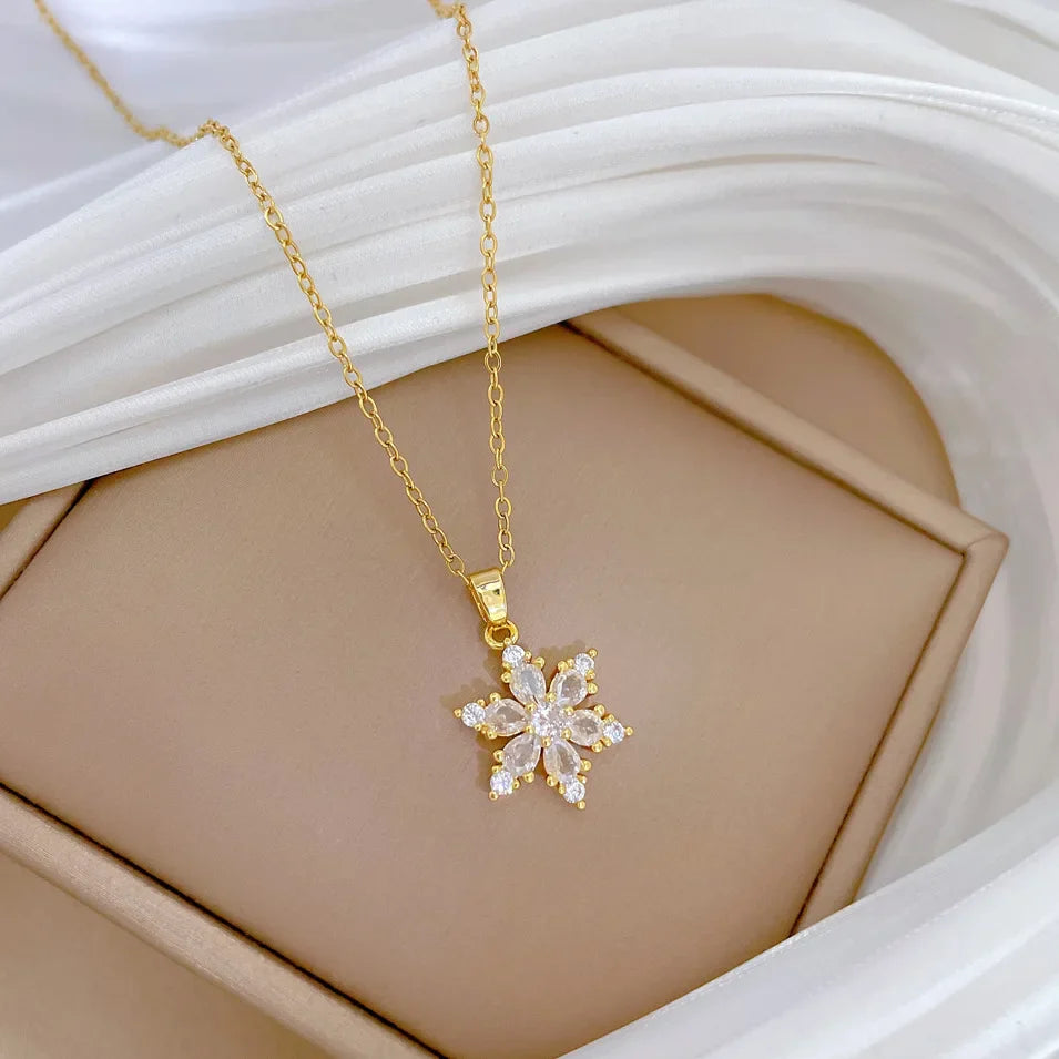 Collier avec Pendentif Flocon de Neige en Cristal