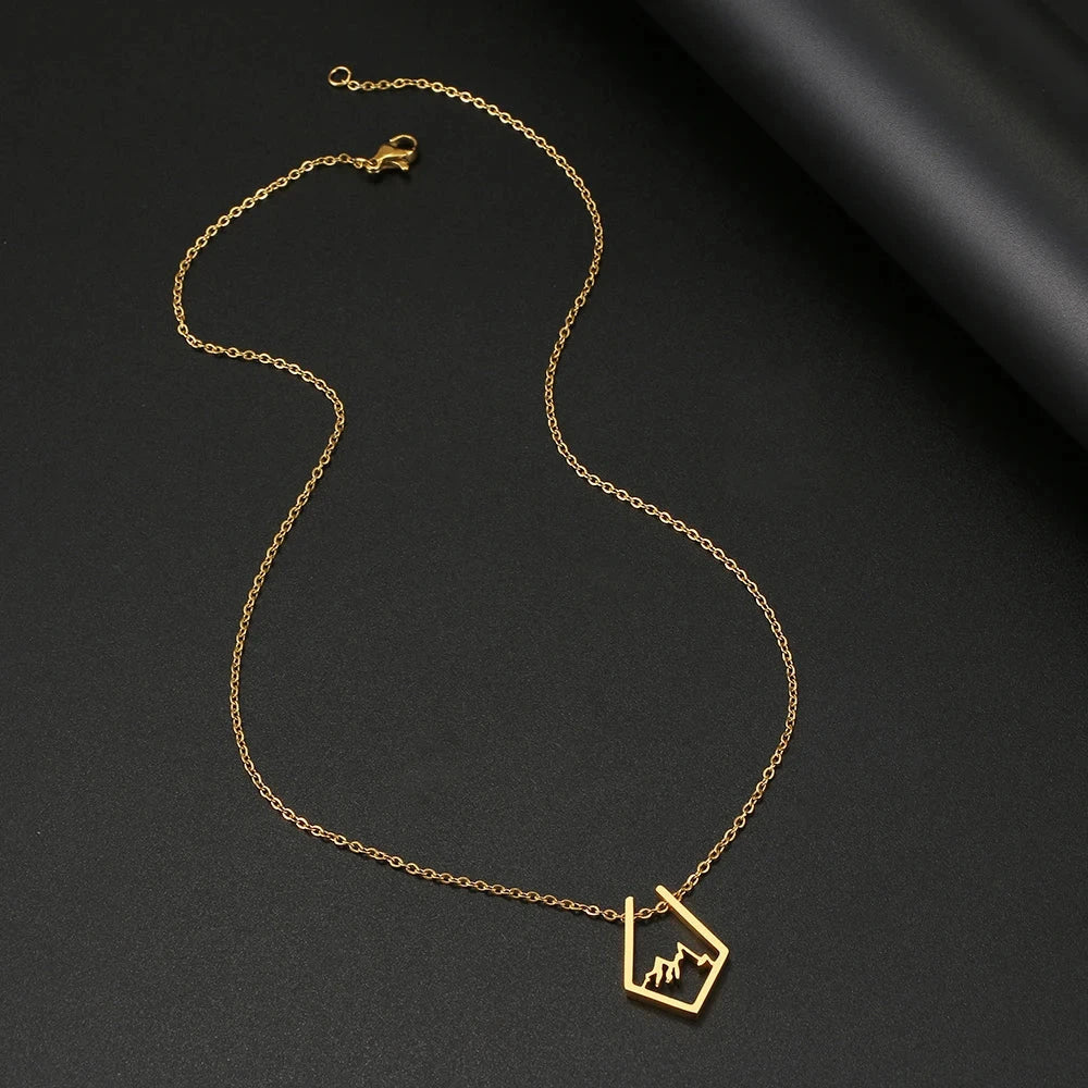 Collier avec Pendentif Montagne or