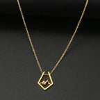 Collier avec Pendentif Montagne or