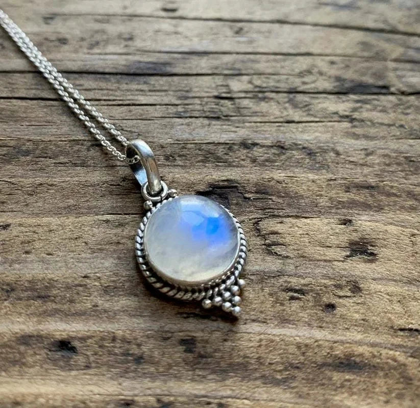 Collier avec Pendentif Pierre de Lune Style Vintage