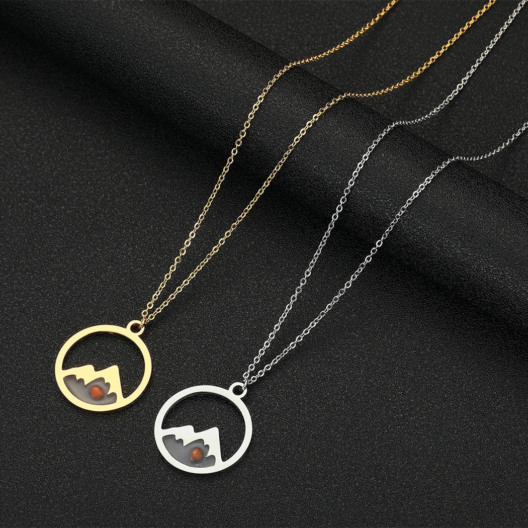 Collier avec Pendentif Rond Montagne et Graine or