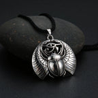 Collier avec Pendentif Scarabée et Oeil d'Horus Egyptien argent
