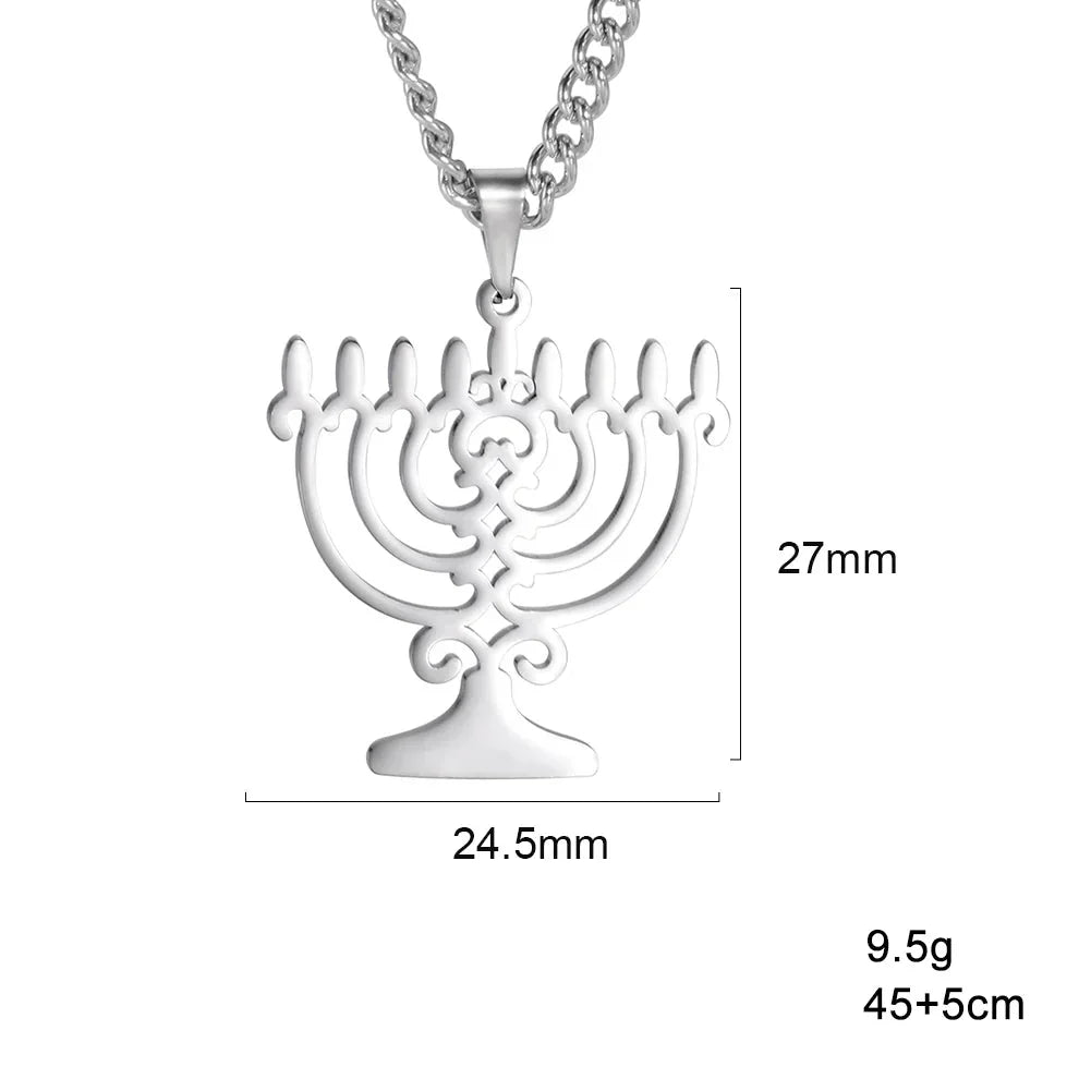Collier avec pendentif symbolique juif Menorah