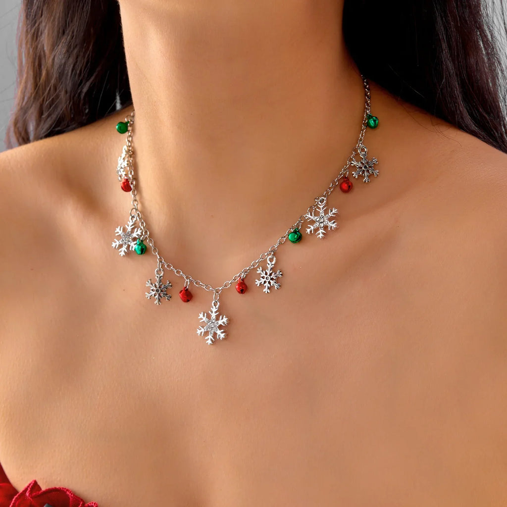 Collier avec Pendentifs Flocons de Neige et Boules de Noël