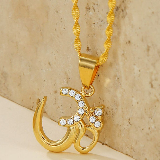 Collier Bouddhiste Om Or