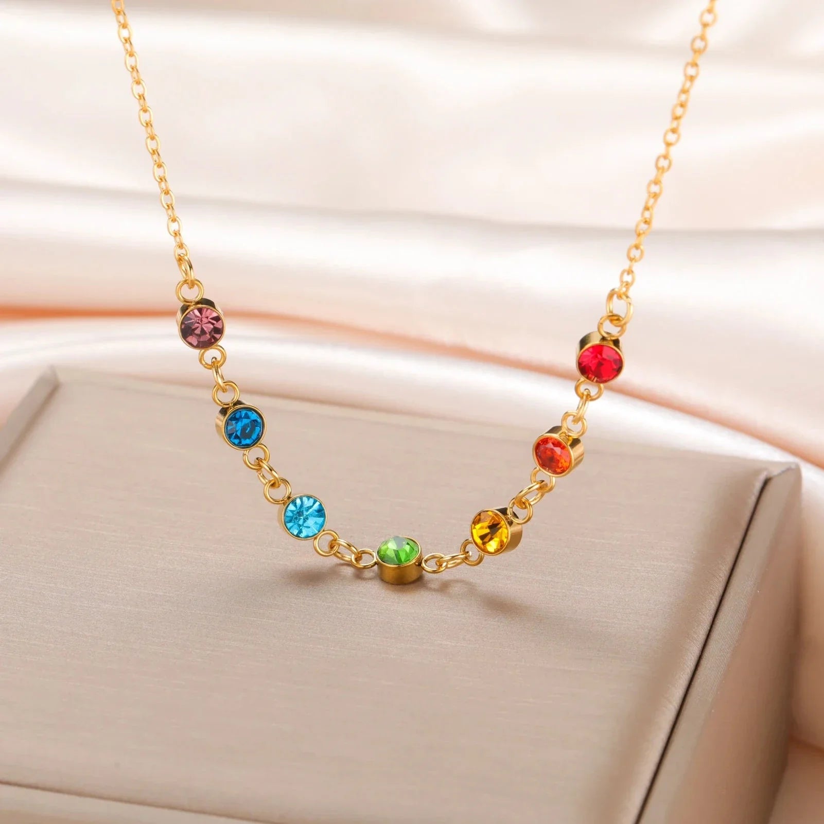 Collier de Protection avec Pendentif en Pierres 7 Chakras pour Femme or