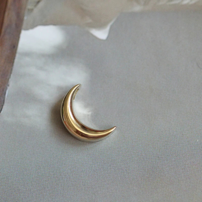 Collier Discret avec Pendentif Lune Femme or