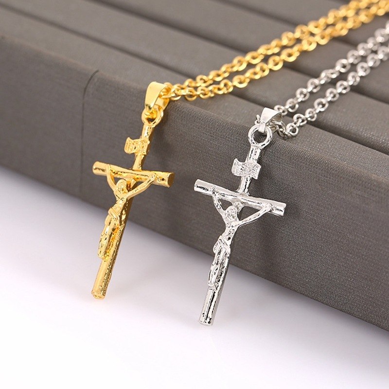 Collier et Pendentif Chrétien Croix de Jesus