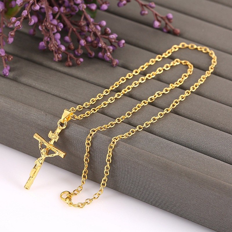 Collier et Pendentif Chrétien Croix de Jesus