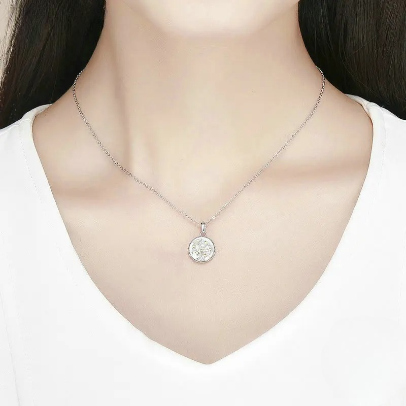 Collier Pendentif Arbre de Vie Blanc