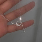 Collier Pendentif avec Lune en Zircon et Etoiles