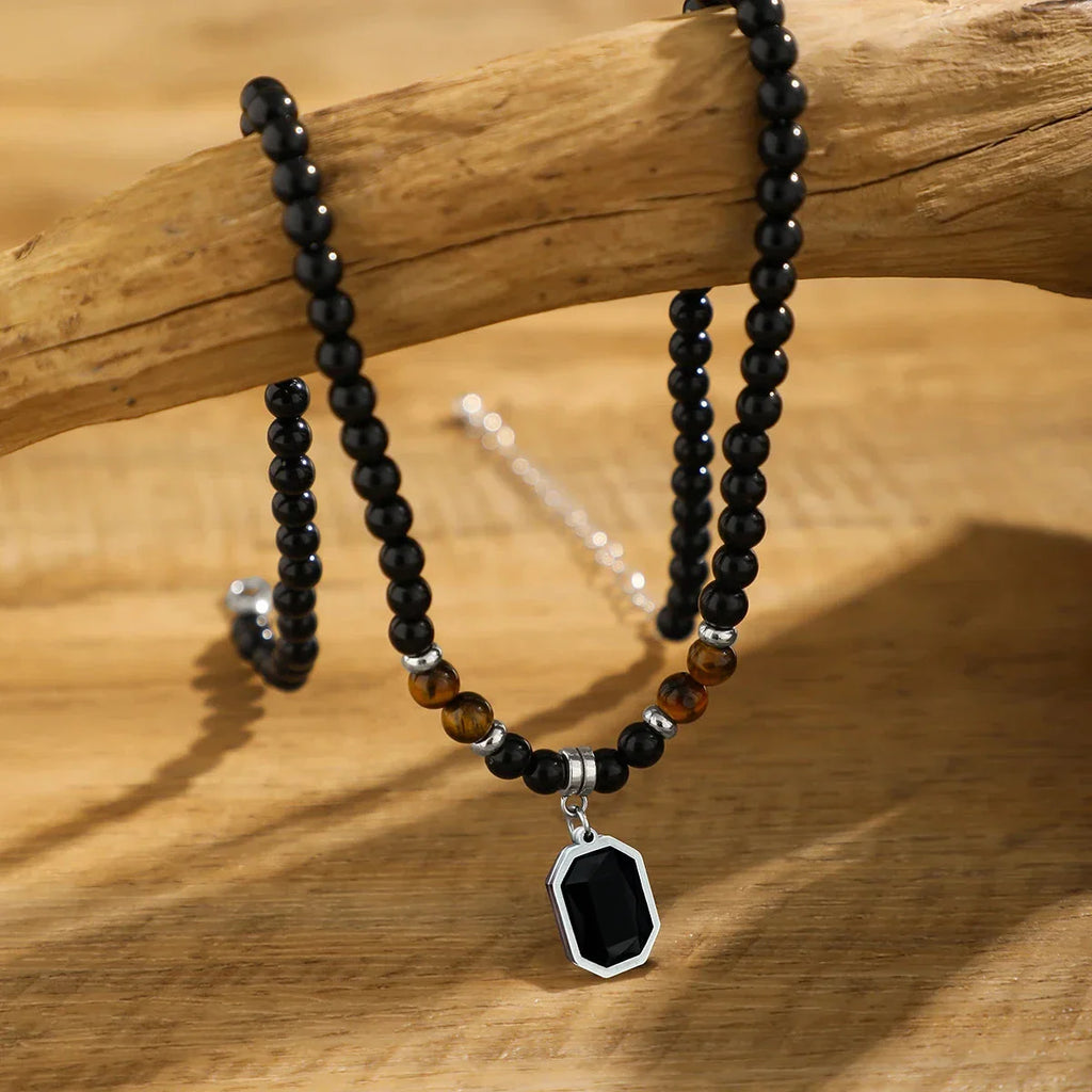 Collier Pendentif en Perles Noires pour Homme