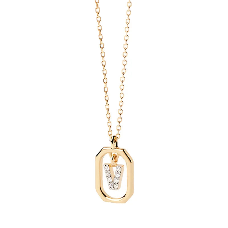 Collier femme avec pendentif hexagonale initiale v