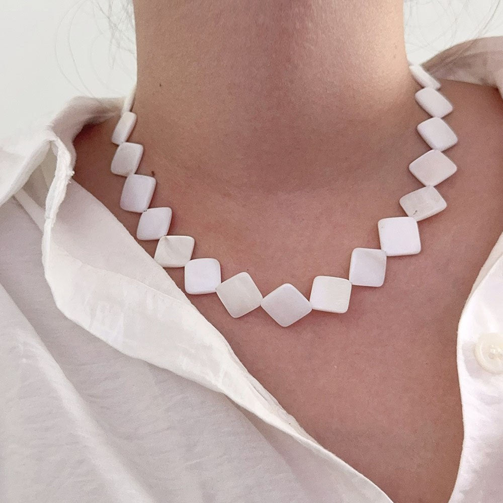 Collier Ras de Cou Nacre de Coquillage