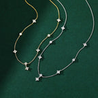 Collier Ras de Cou Pendentif Fleur en Zircon argent